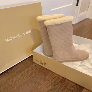 Brand New MK winter boots
